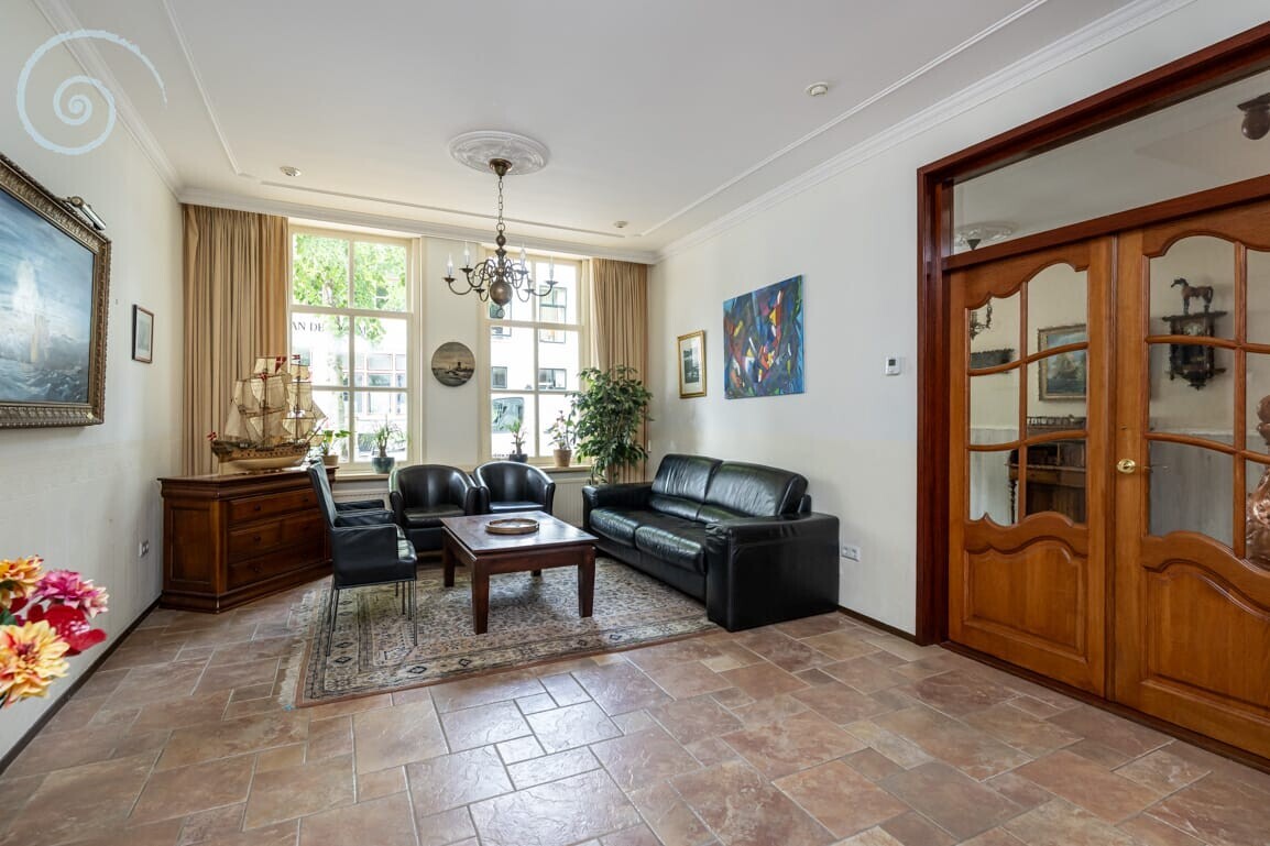 Tussenwoning te koop: Voorstraat 38, Sommelsdijk