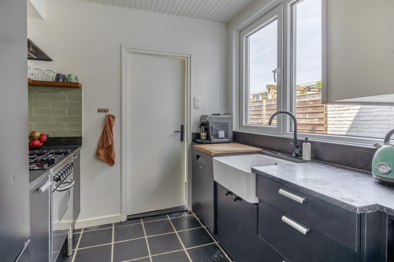 Tussenwoning te koop: Westelijke Achterweg 41, Sommelsdijk