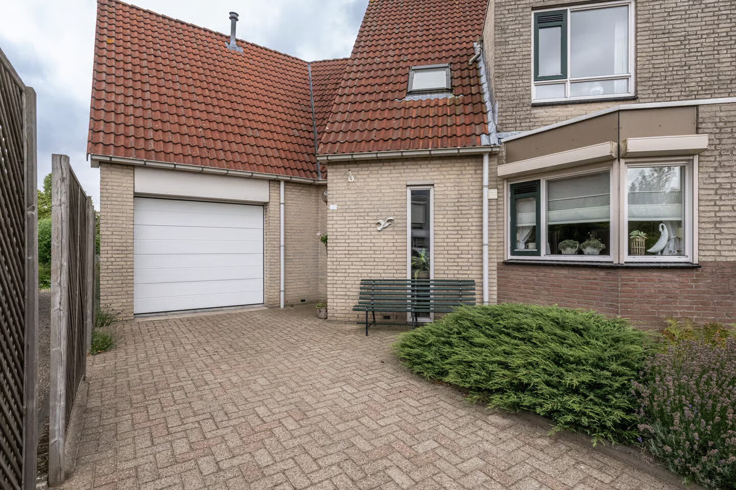 Hoekwoning te koop: Halsjuk 25, Sommelsdijk