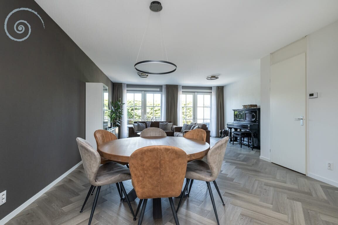Tussenwoning te koop: Havenkom 10, Sommelsdijk