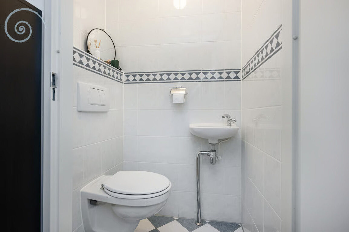 Tussenwoning te koop: Isaäc da Costastraat 33, Sommelsdijk