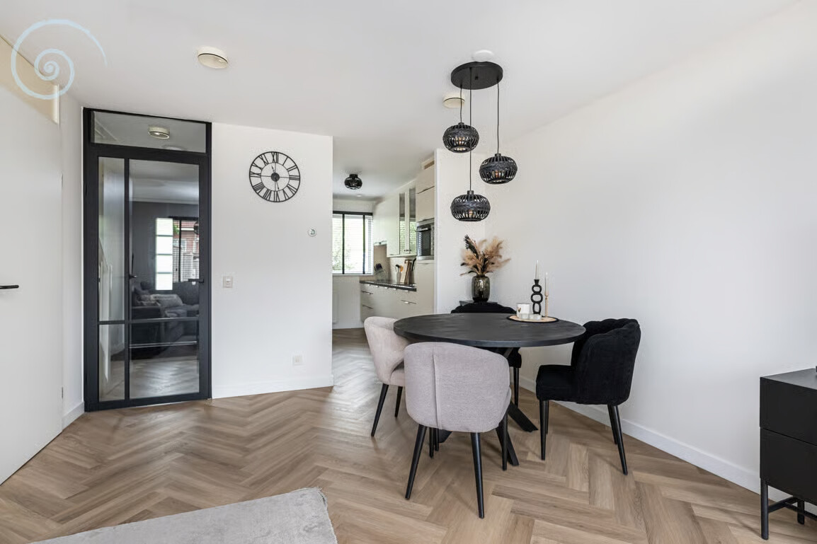 Tussenwoning te koop: Isaäc da Costastraat 33, Sommelsdijk