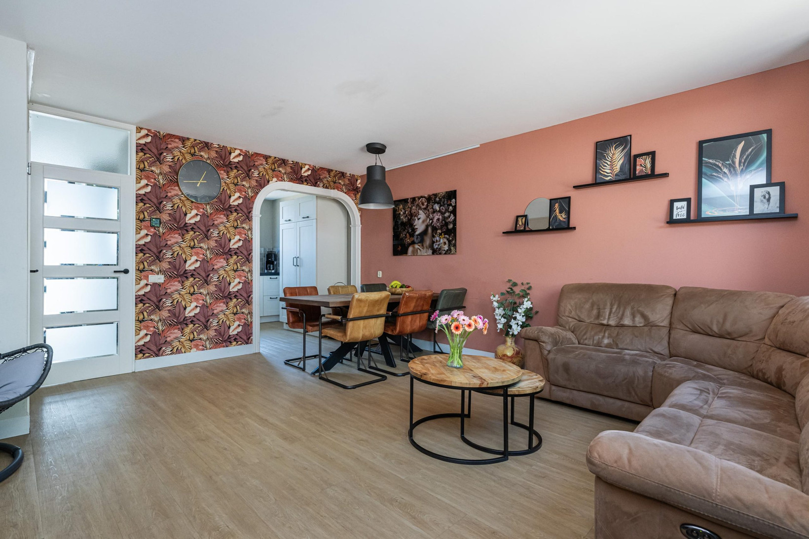 Tussenwoning te koop: Koolmees 107, Sommelsdijk