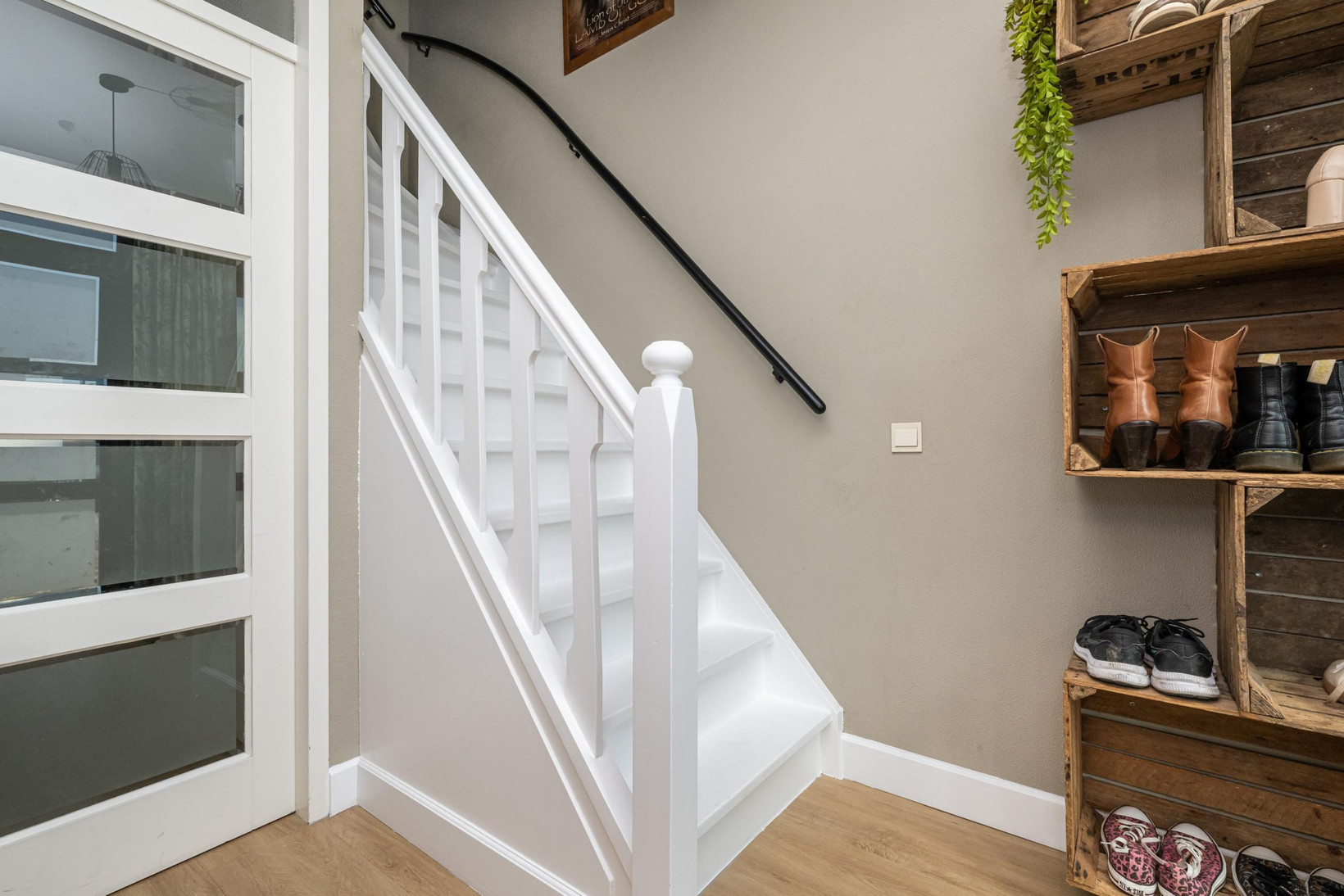 Tussenwoning te koop: Koolmees 107, Sommelsdijk