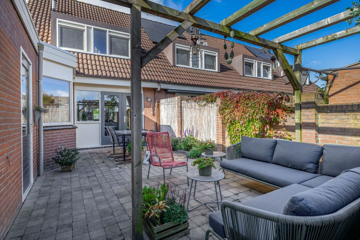 Hoekwoning te koop: Lijster 27, Sommelsdijk