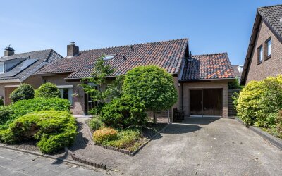 Dorpsweg 83