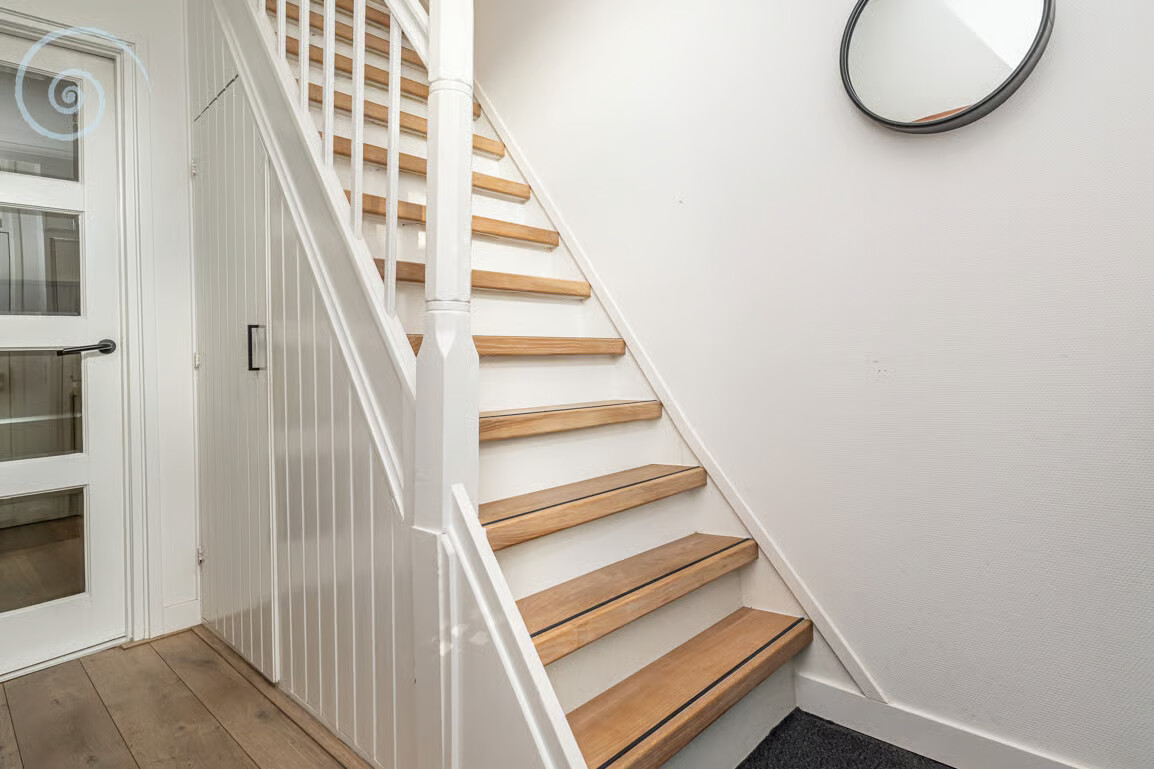 Hoekwoning te koop: Julianalaan 7, Dirksland