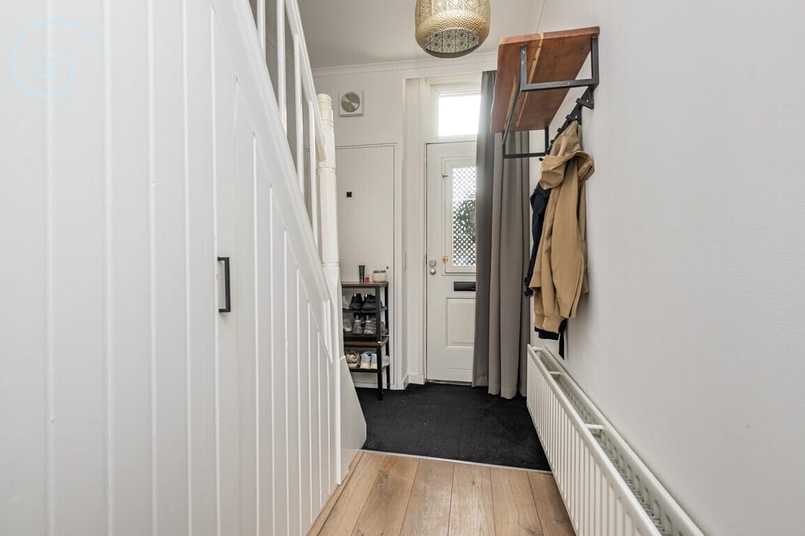 Hoekwoning te koop: Julianalaan 7, Dirksland