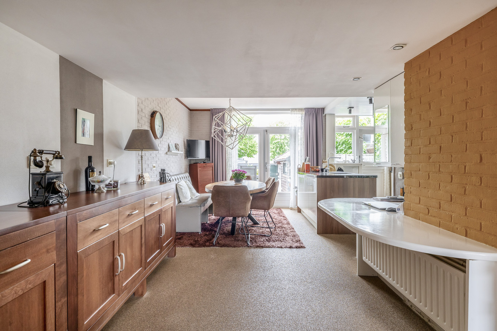 Tussenwoning te koop: Straatdijk 17, Dirksland