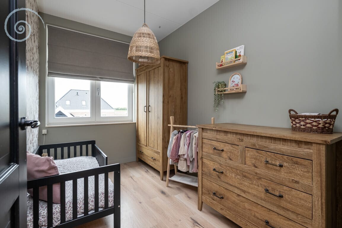 Tussenwoning te koop: Iepenlaan 41, Dirksland