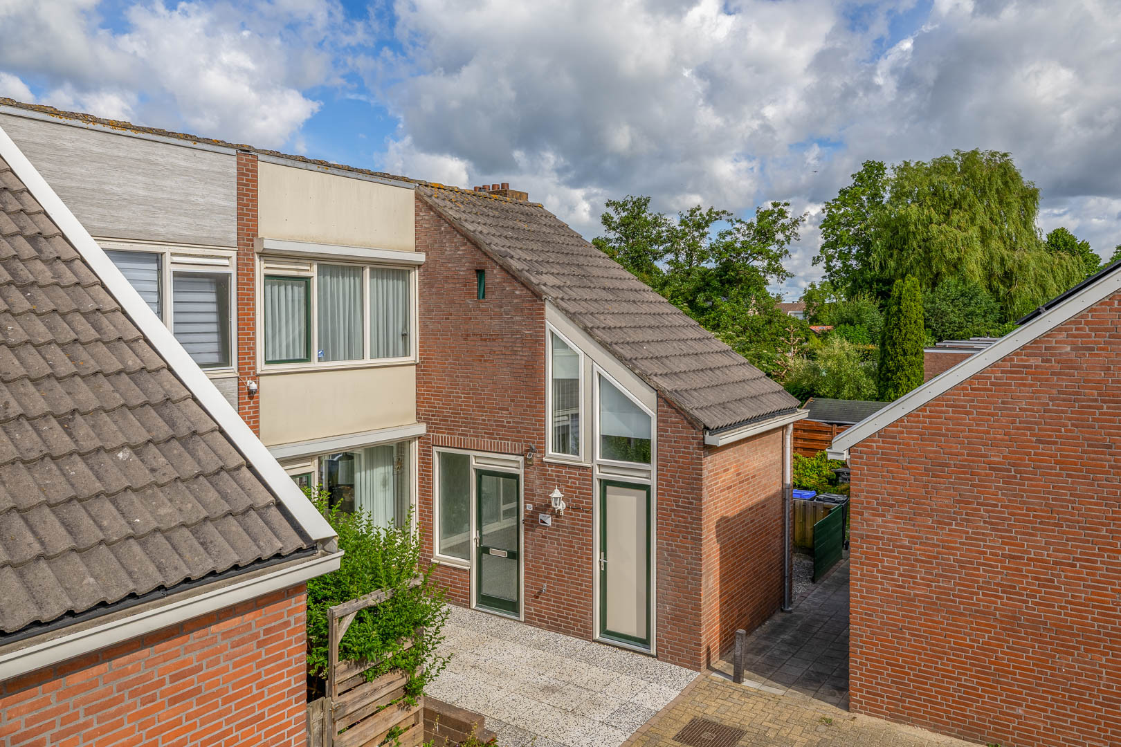 Hoekwoning te koop: Berkehof 10, Dirksland