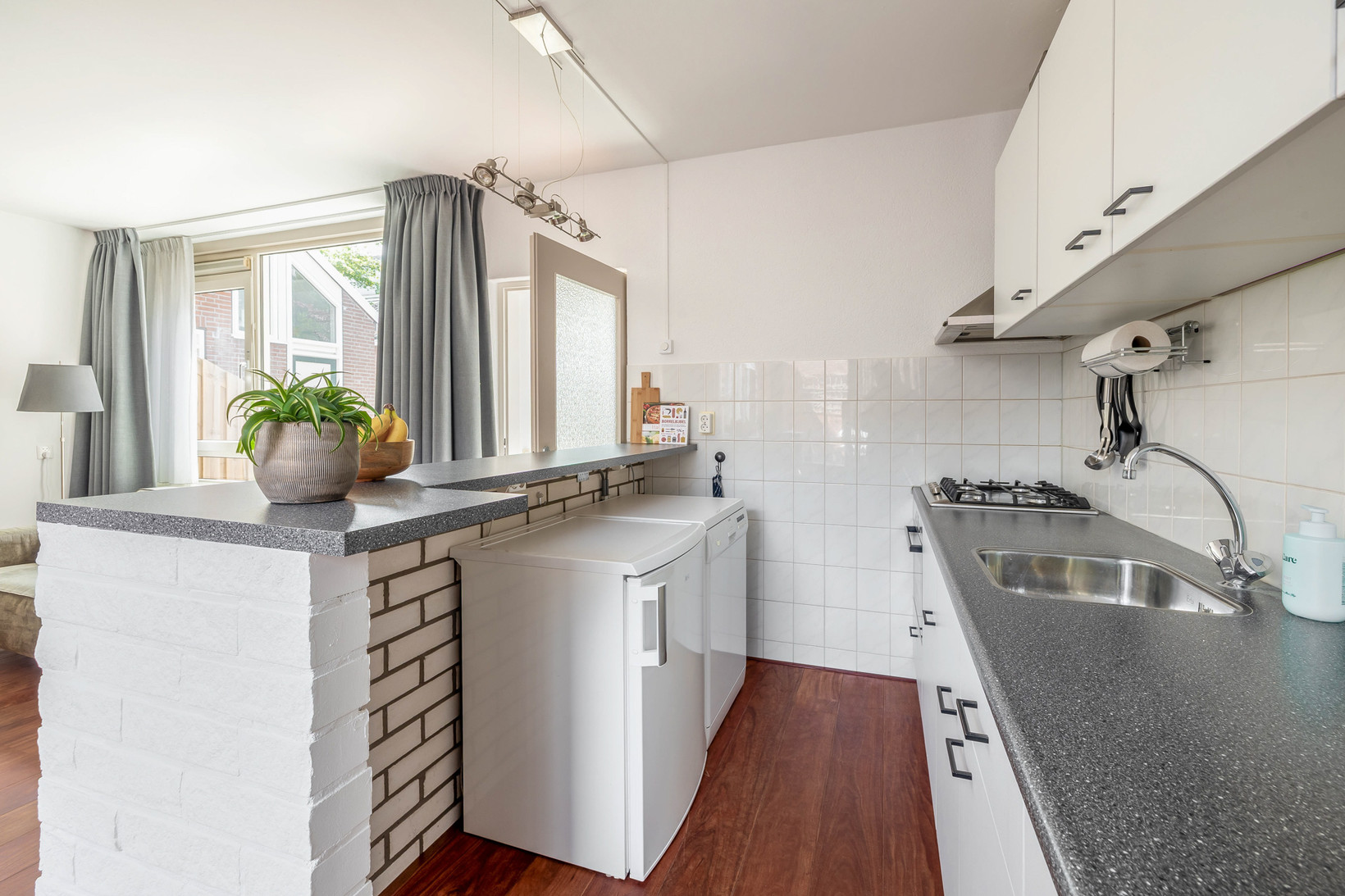 Appartement te koop: Esdoornhof 15, Dirksland