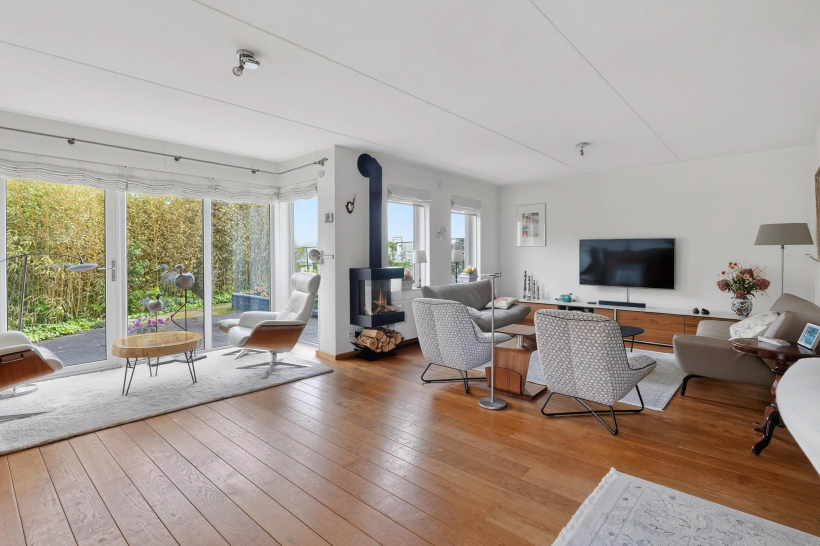Vrijstaande woning te koop: Kreeke 7, Dirksland
