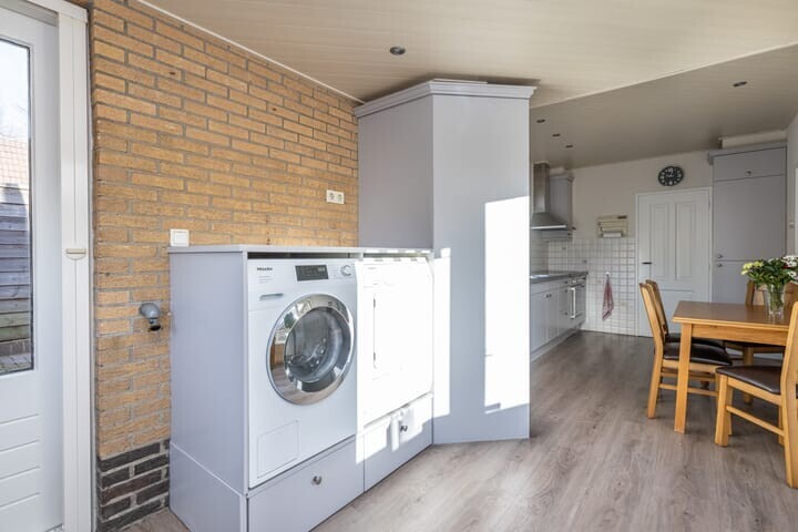 Vrijstaande woning te koop: Schoolstraat 57, Stellendam