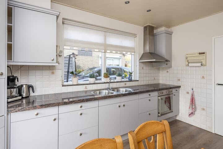 Vrijstaande woning te koop: Schoolstraat 57, Stellendam