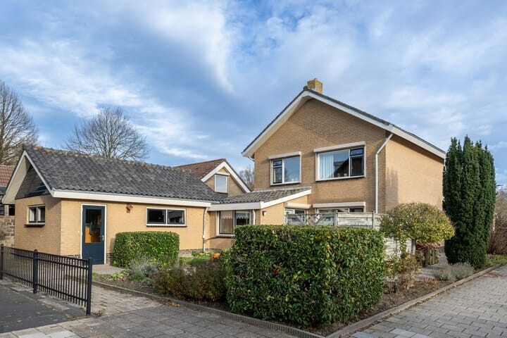 Vrijstaande woning te koop: Schoolstraat 57, Stellendam