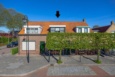 Voorstraat 64