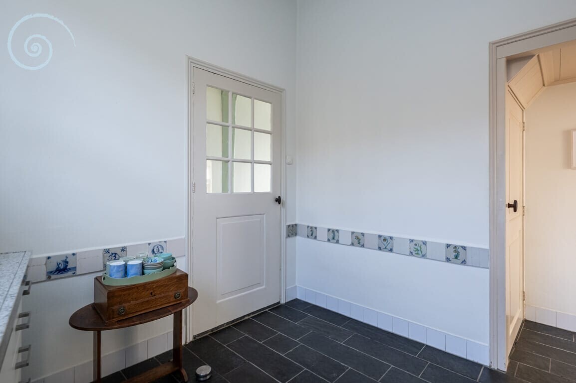 Tussenwoning te koop: Markt 6, Goedereede