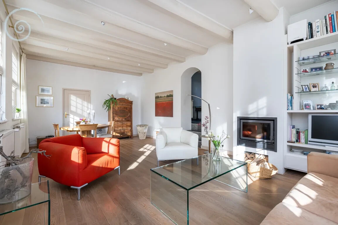 Tussenwoning te koop: Markt 6, Goedereede