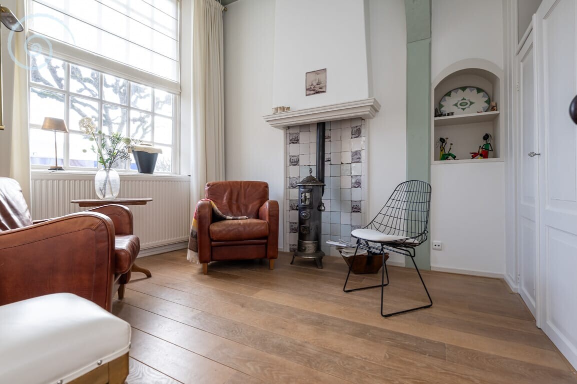 Tussenwoning te koop: Markt 6, Goedereede