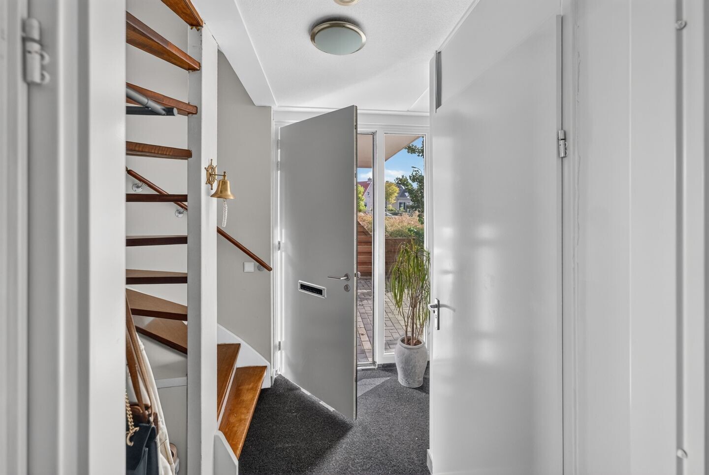 Hoekwoning te koop: Beresteyn 74, Goedereede
