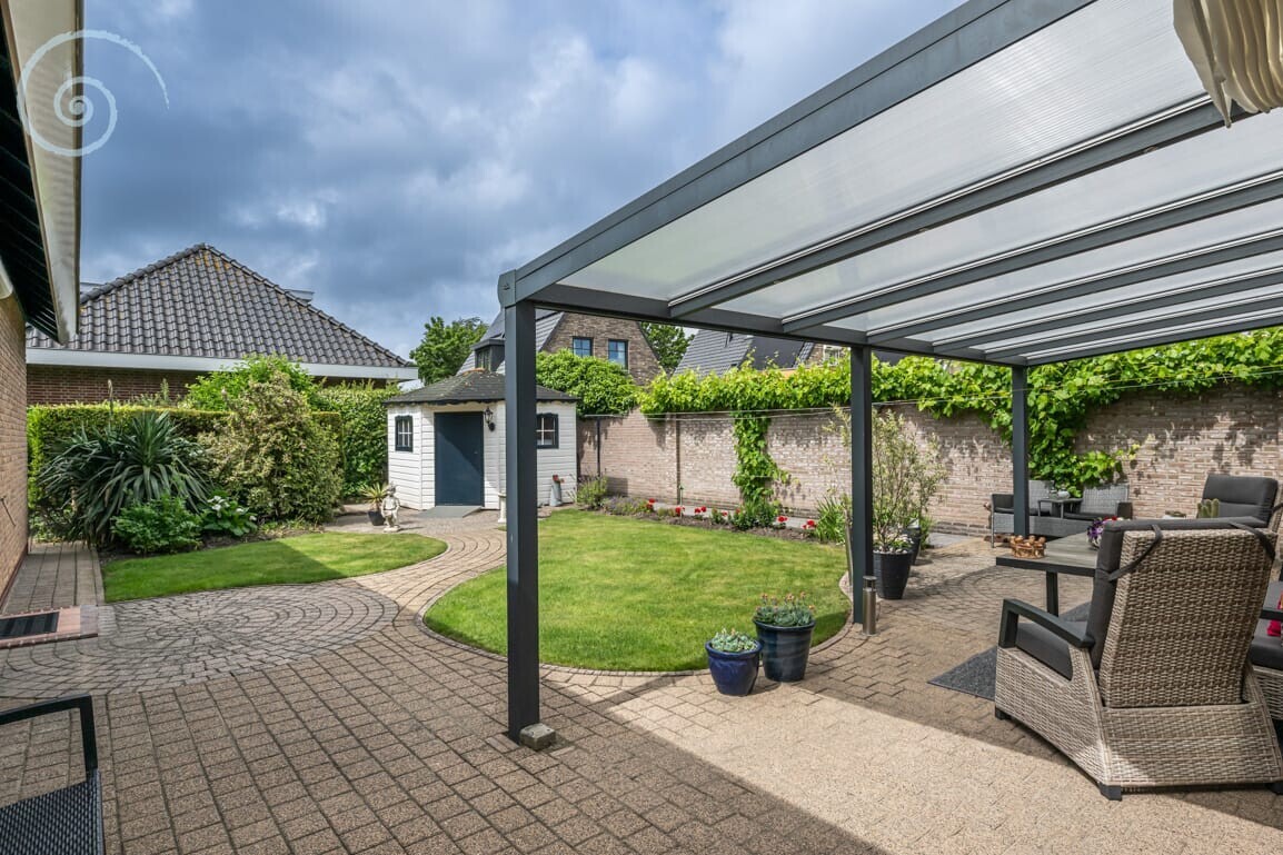 Vrijstaande woning te koop: Diependorst 166, Ouddorp
