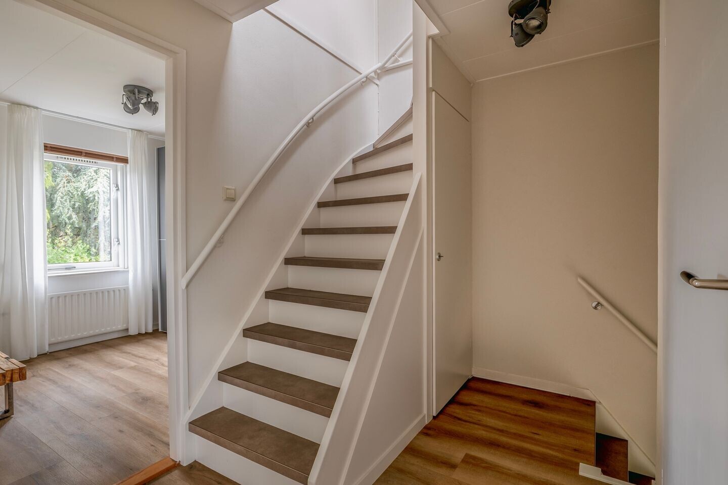 Hoekwoning te koop: Mariniersweg 10, Oude-Tonge