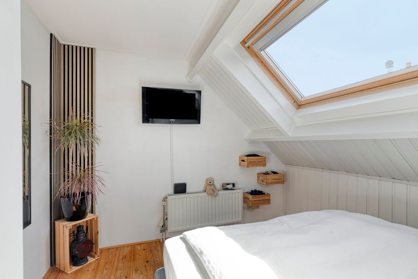 Tussenwoning te koop: Beneden Molendijk 7, Ooltgensplaat