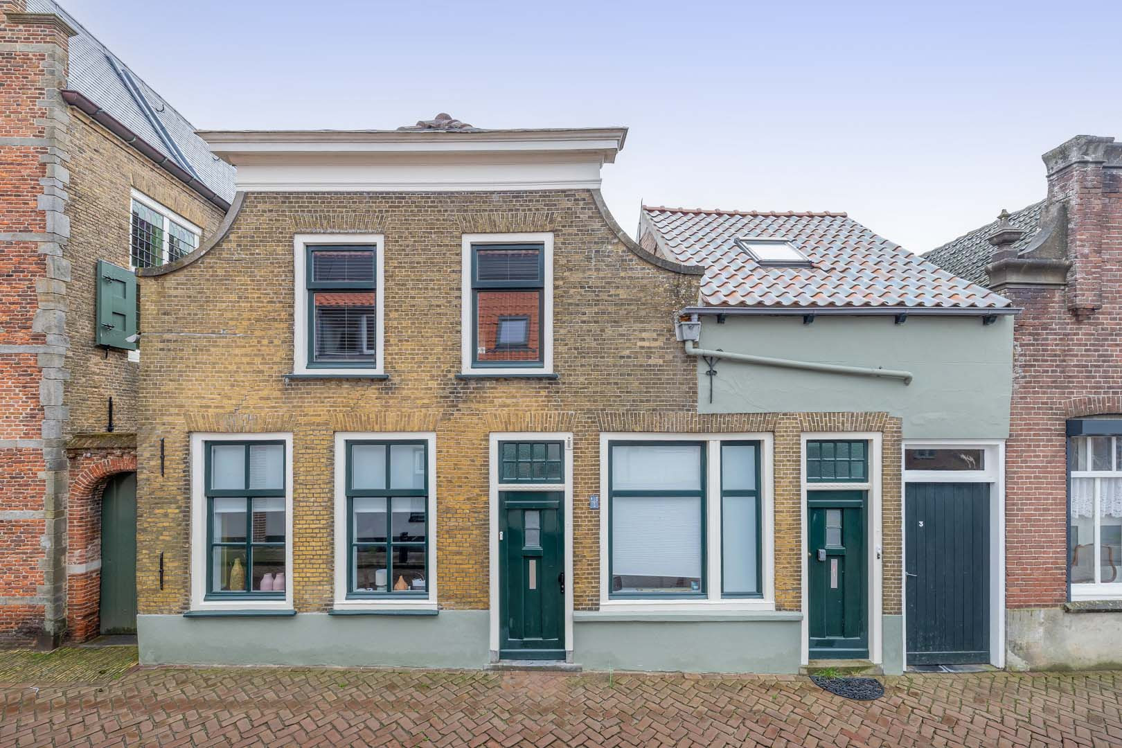 Appartement te koop: Molendijk 1A, Ooltgensplaat