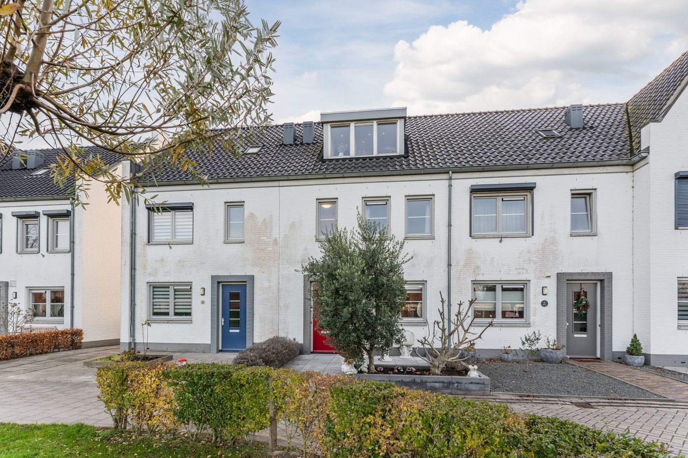 Tussenwoning te koop: Wilgenpad 8, Ooltgensplaat