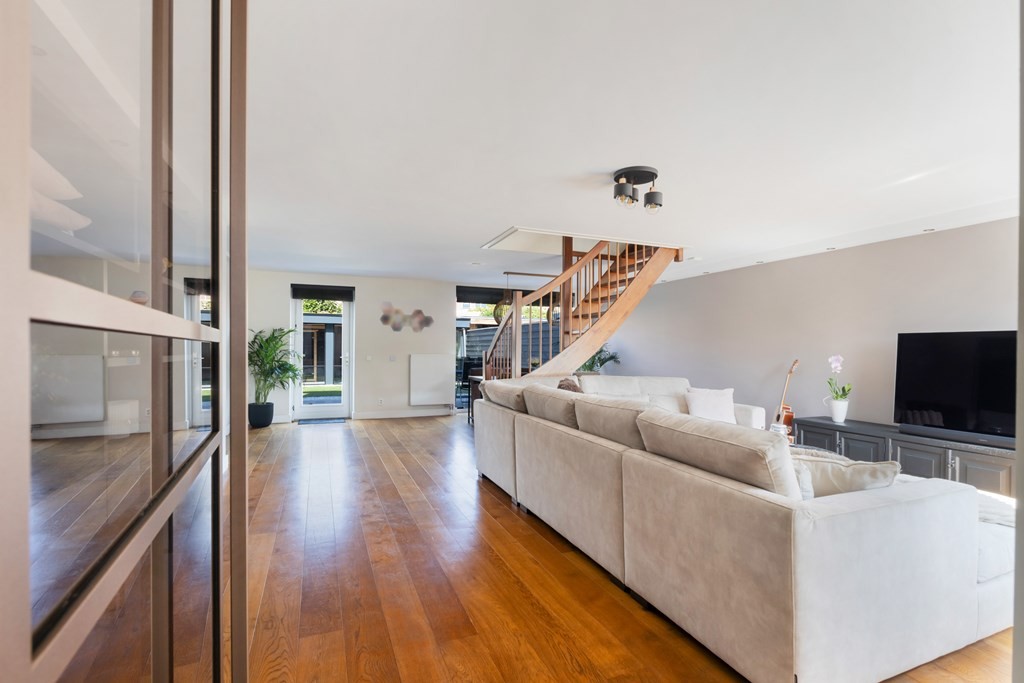 Tussenwoning te koop: Muzieklaan 41, Oud-Beijerland