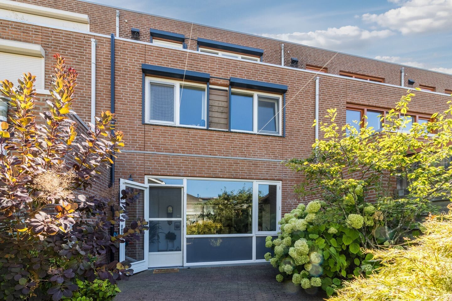 Tussenwoning te koop: Schubertpad 9, Oud-Beijerland