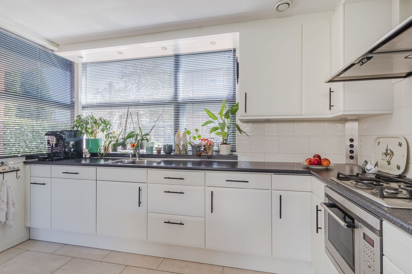 Tussenwoning te koop: Schubertpad 9, Oud-Beijerland