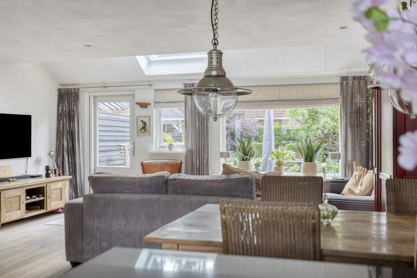 Hoekwoning te koop: Hooizolder 14, Oud-Beijerland