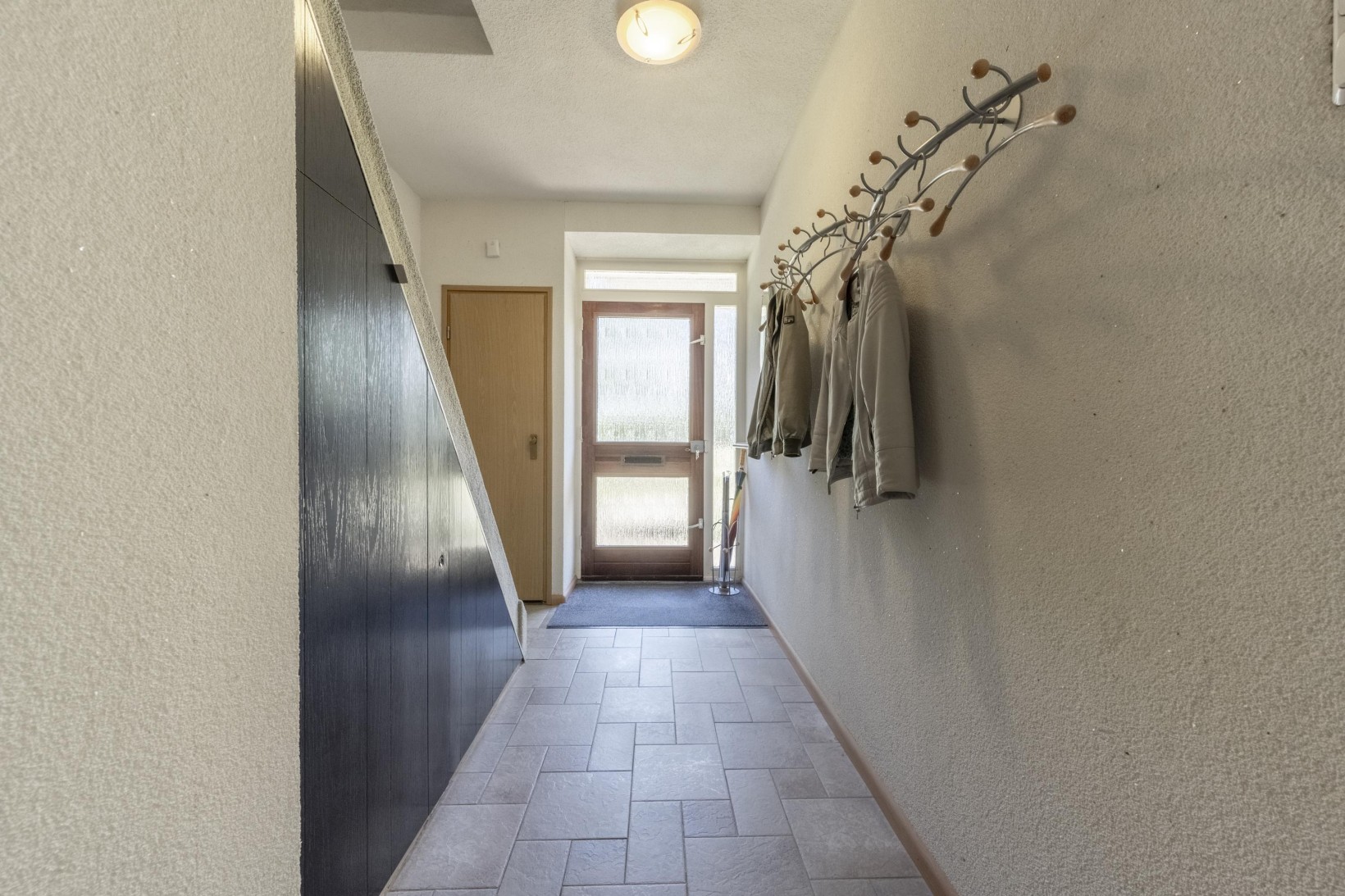 Hoekwoning te koop: W. van Vlietstraat 1, Oud-Beijerland