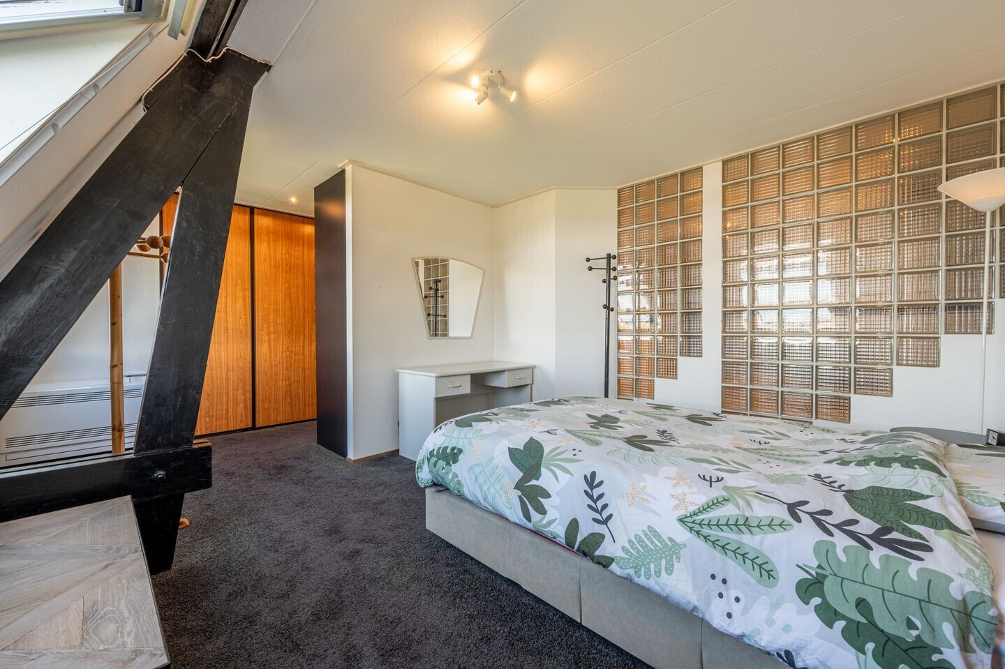 Appartement te koop: H.B.S.Laan 26, Oud-Beijerland