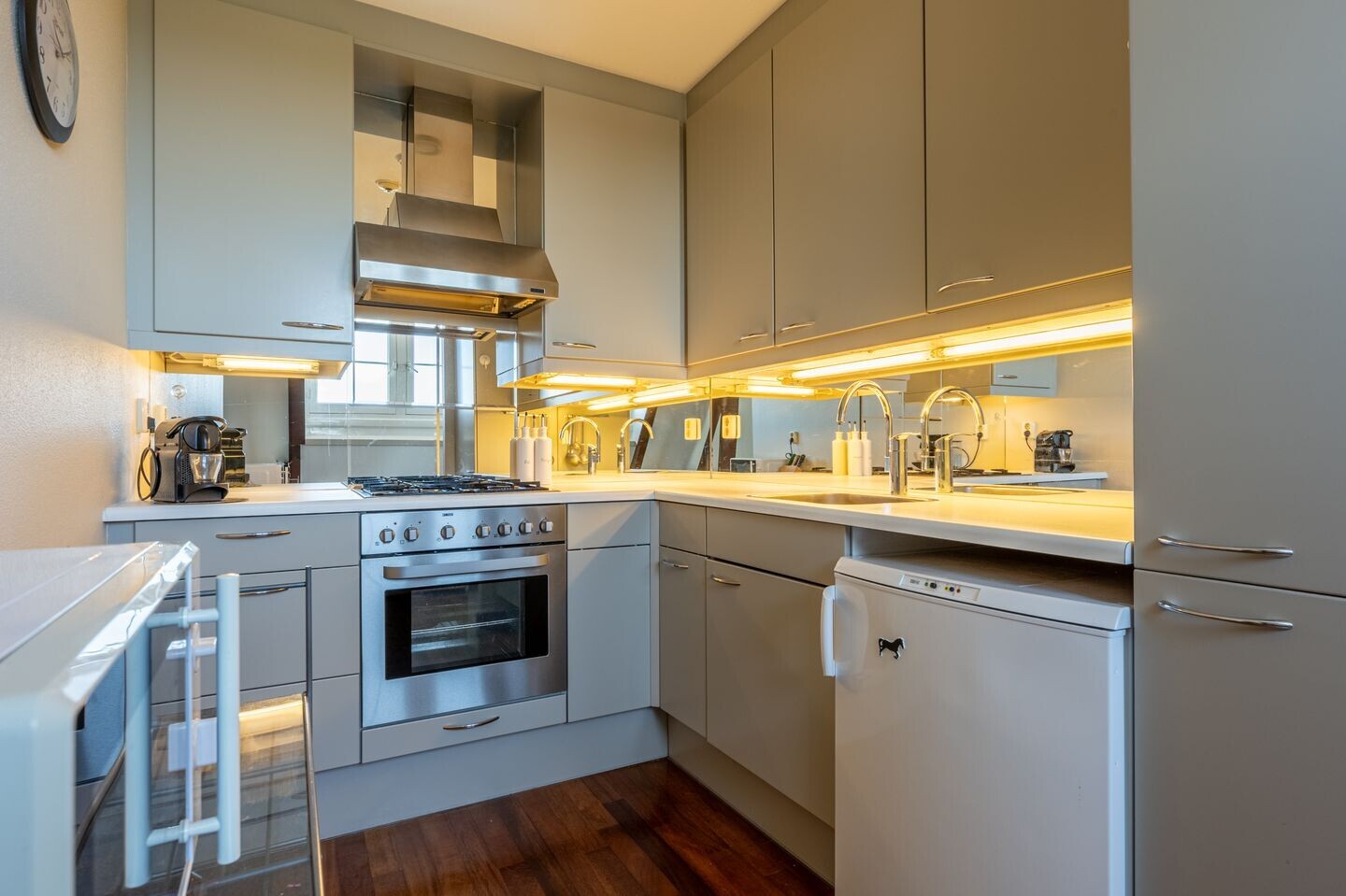 Appartement te koop: H.B.S.Laan 26, Oud-Beijerland