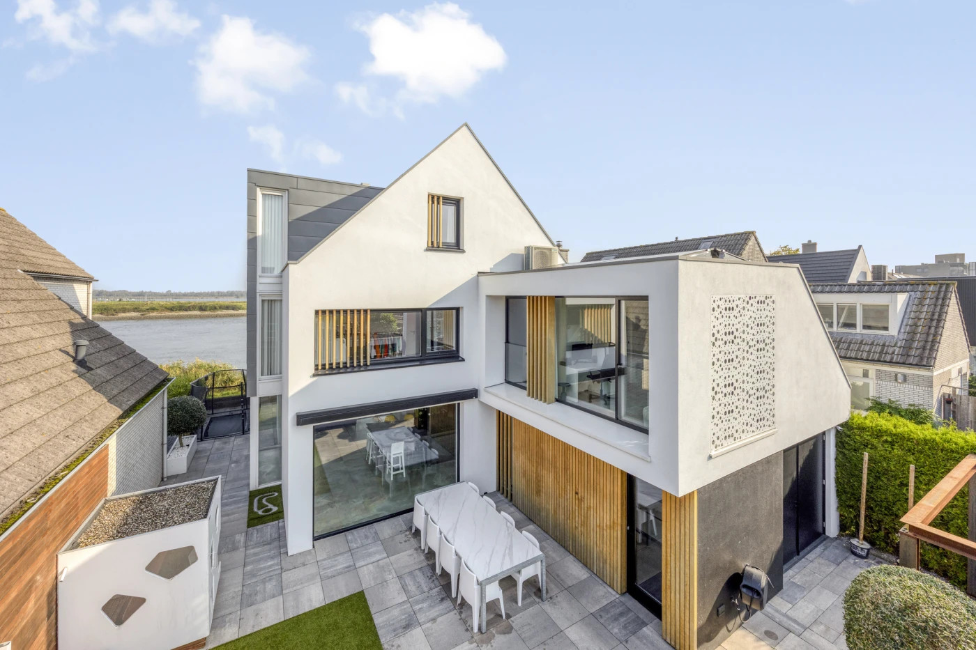 Vrijstaande woning te koop: Ben Goerionpad 40, Oud-Beijerland