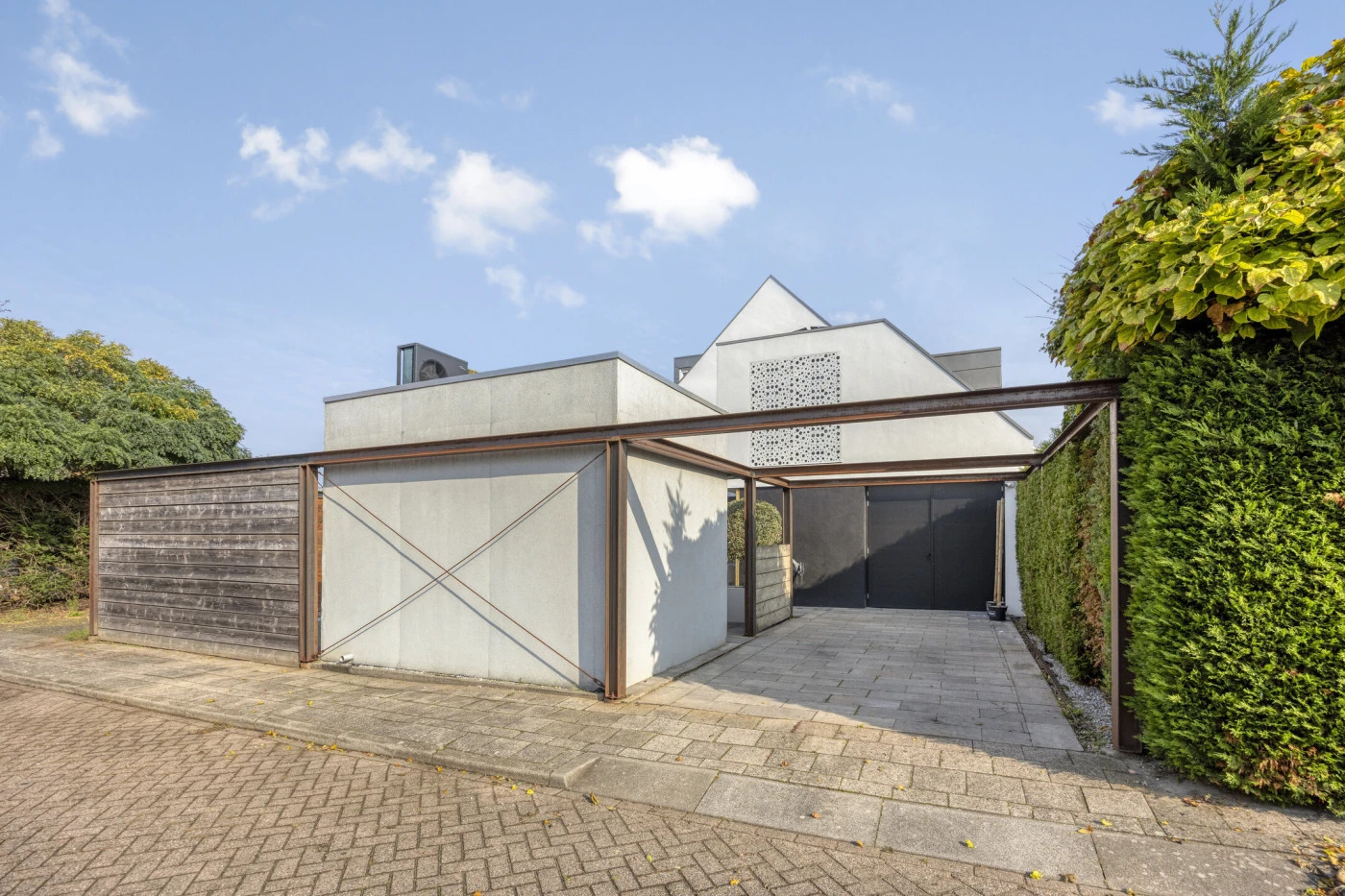 Vrijstaande woning te koop: Ben Goerionpad 40, Oud-Beijerland