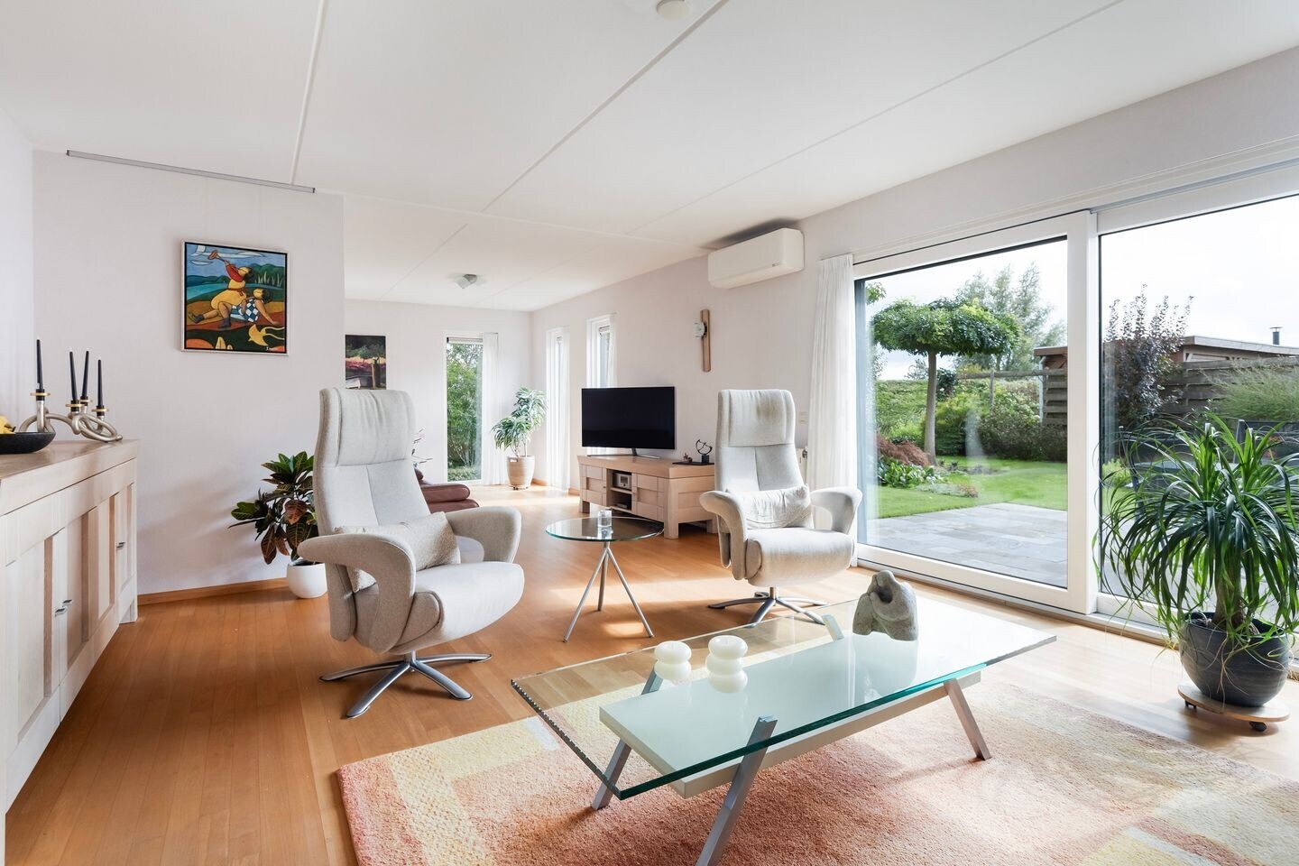 Twee-onder-één-kap te koop: Ambachtsherenweg 13, Nieuw-Beijerland