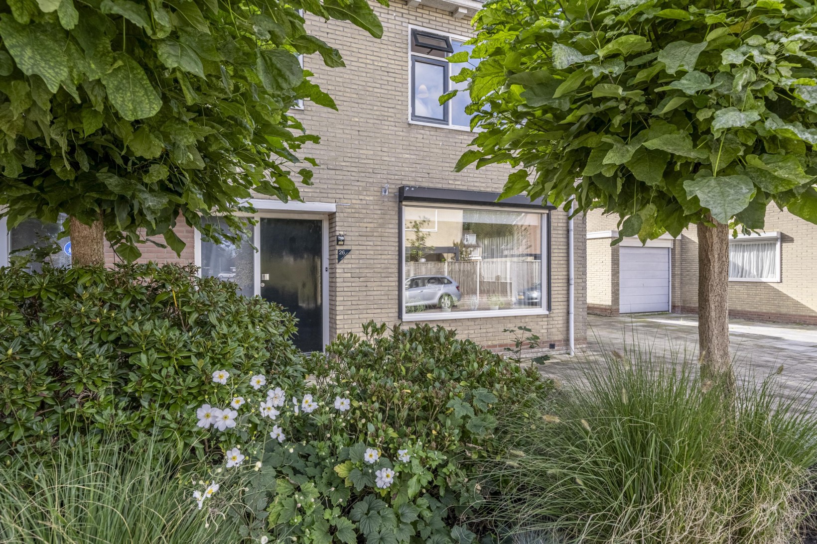 Twee-onder-één-kap te koop: Ridder van Dorpstraat 26, Nieuw-Beijerland
