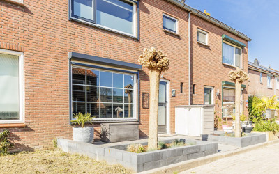 Van Vollenhovenstraat 5