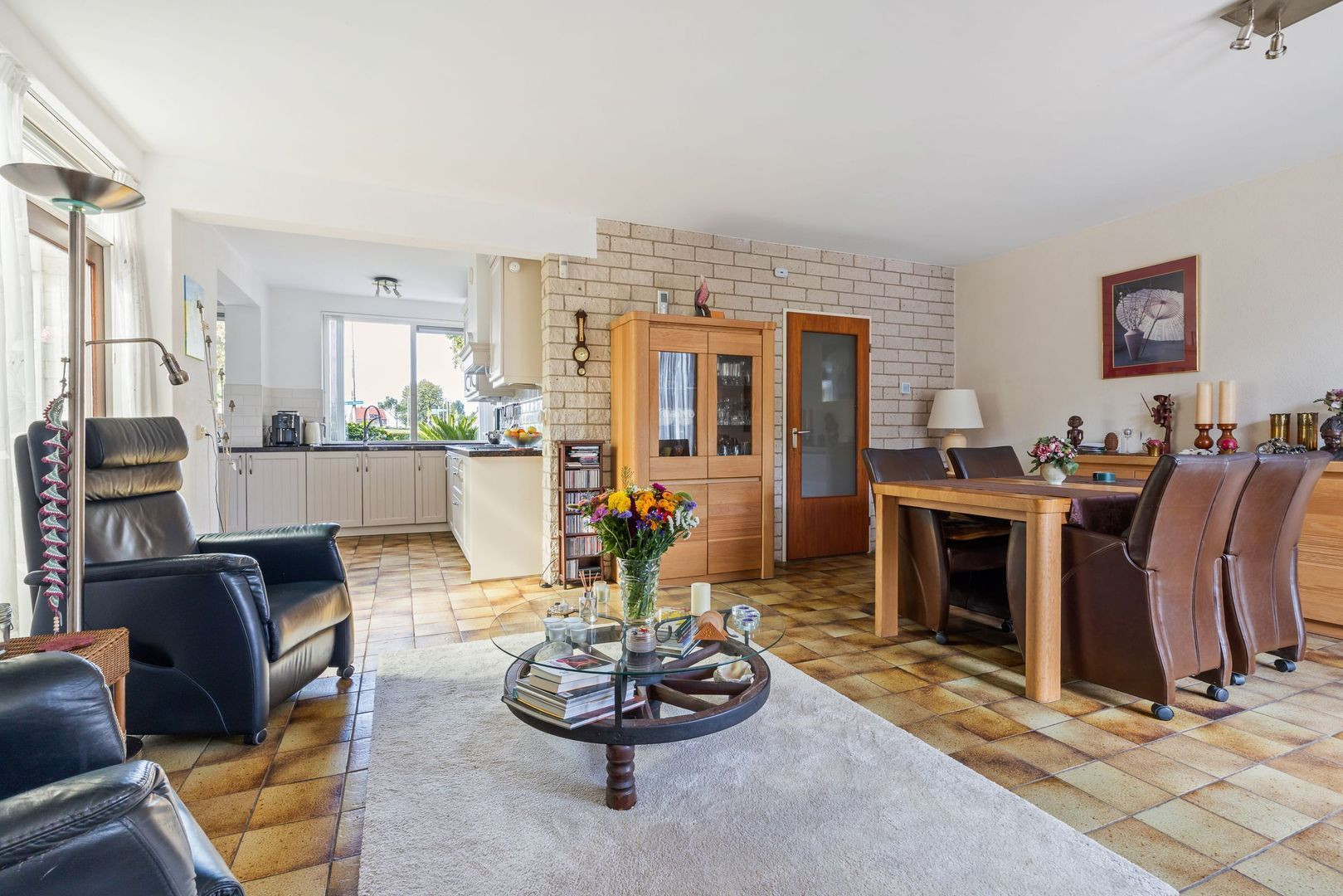 Hoekwoning te koop: Laan van Westmolen 85, Mijnsheerenland
