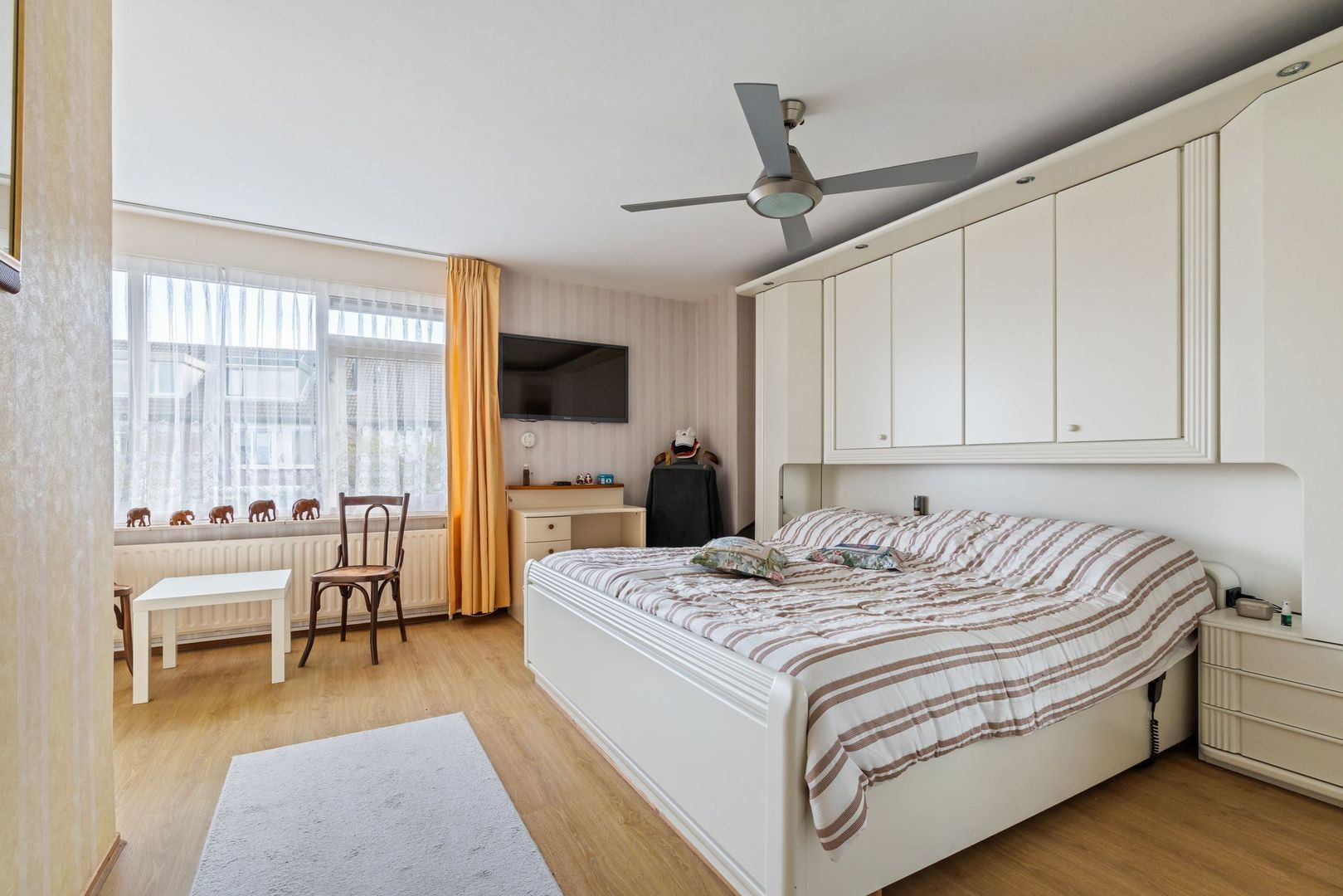 Hoekwoning te koop: Laan van Westmolen 85, Mijnsheerenland