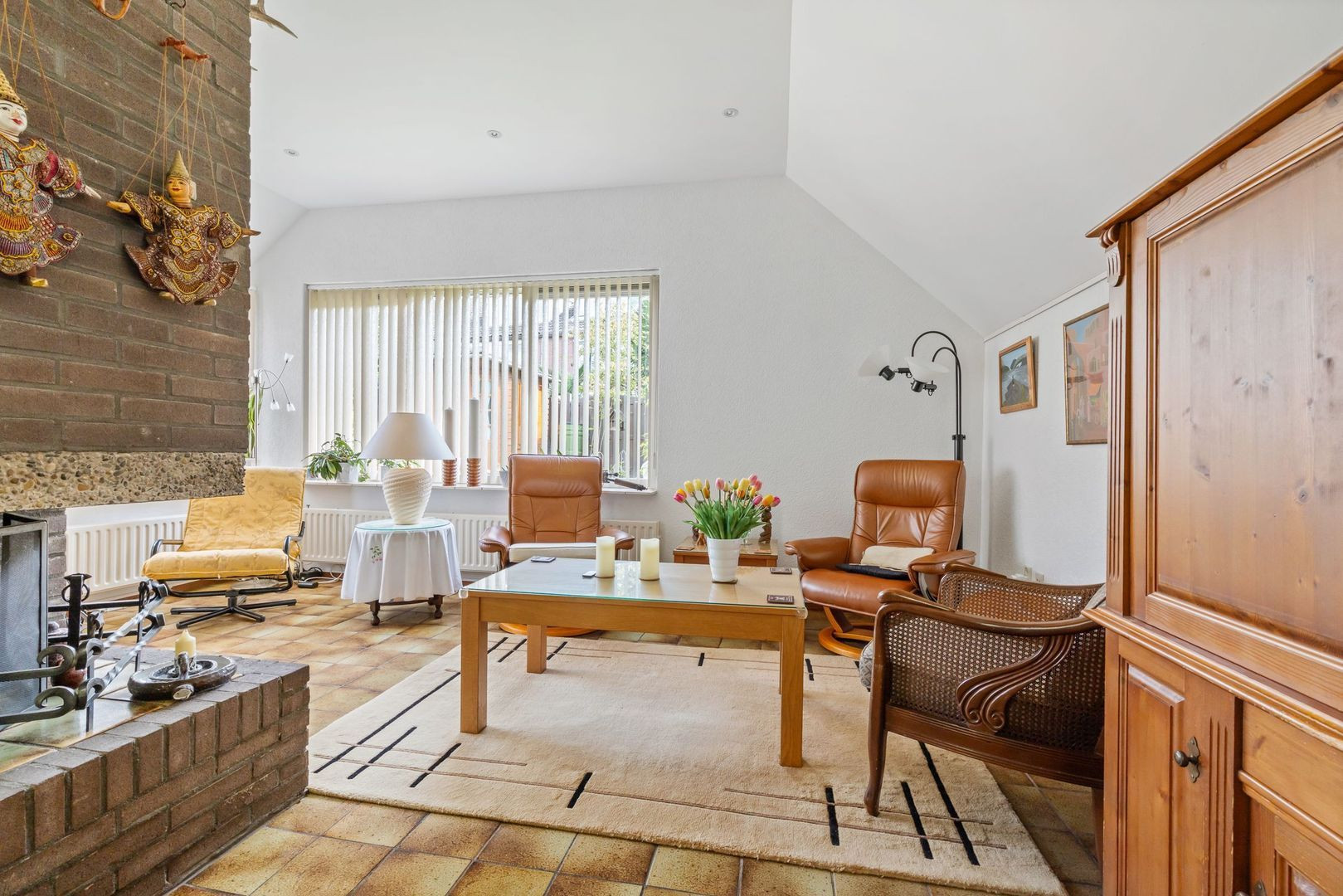 Hoekwoning te koop: Laan van Westmolen 85, Mijnsheerenland