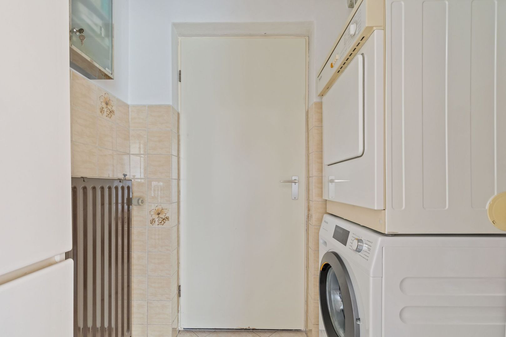 Hoekwoning te koop: Laan van Westmolen 85, Mijnsheerenland