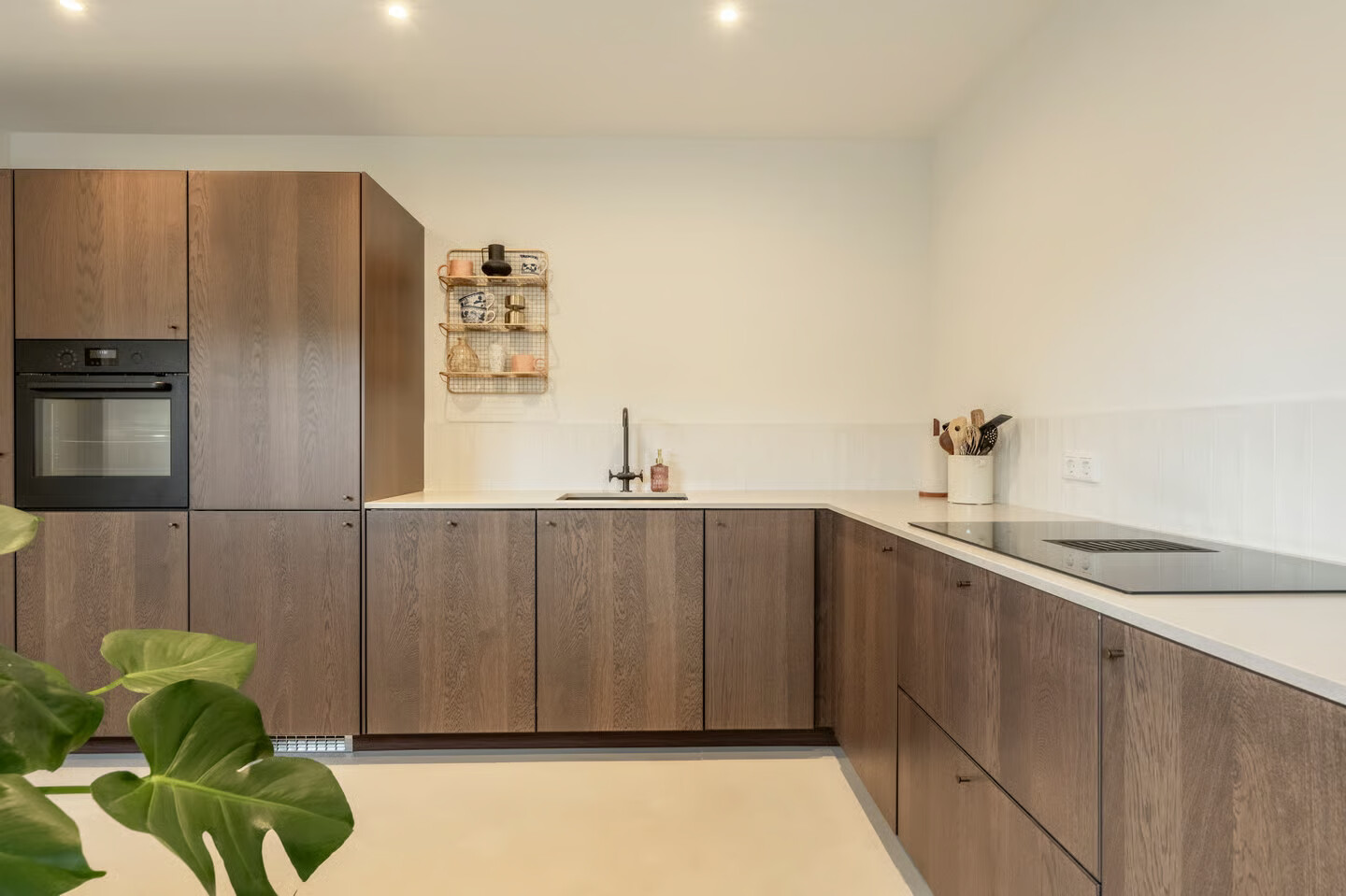Hoekwoning te koop: Raadhuislaan 59, Mijnsheerenland
