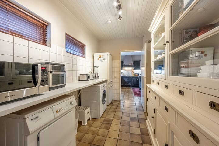 Vrijstaande woning te koop: Raadhuislaan 14, Mijnsheerenland