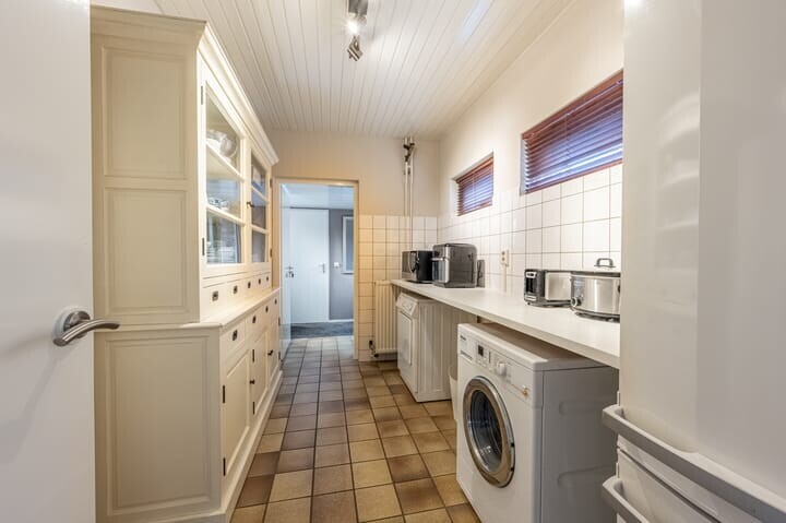 Vrijstaande woning te koop: Raadhuislaan 14, Mijnsheerenland