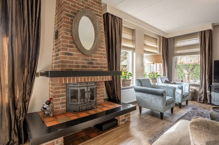 Vrijstaande woning te koop: Raadhuislaan 14, Mijnsheerenland